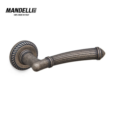 Mandelli 1511 Aurora door handle in antique chrome finish, featuring classic design and crafted from high-quality brass.