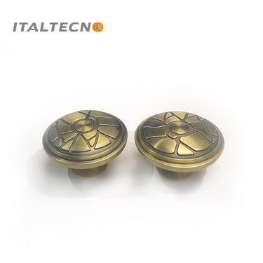 Italtecno HY1566 Door Pull Handle Set featuring a floral design in Matt Antique Brass finish.