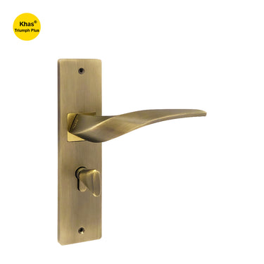 Khas Triumph Plus KH-011 Door Handle Set in MAB/PVD, featuring a twisted design and a matte antique brass with a polished finish.