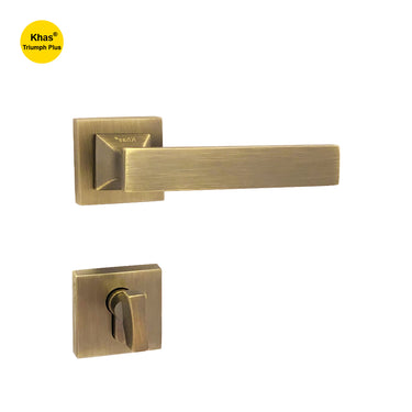 Khas Triumph Plus RHL JP125 door handle set with rosette in antique brass finish, featuring a modern square design and durable construction.