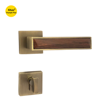 Khas Triumph Plus RHL TN001 door handle set with rosette featuring an antique brass and wood finish, offering a stylish square design and durable construction.